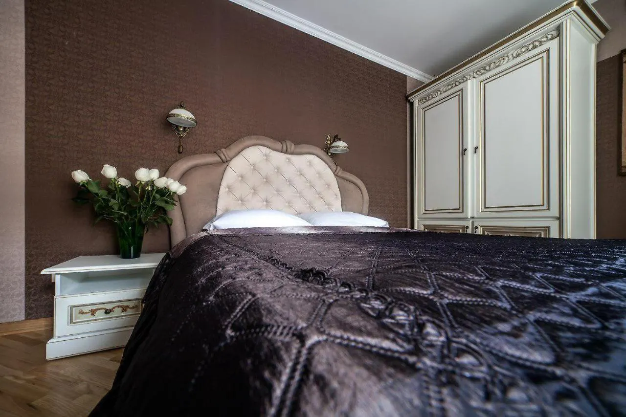 Apartamenty On Kryvonosa Lviv 0*,